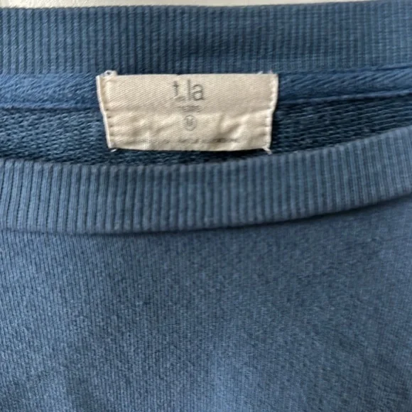 Anthropologie T.La cropped style blue sweatshirt - Picture 3 of 9